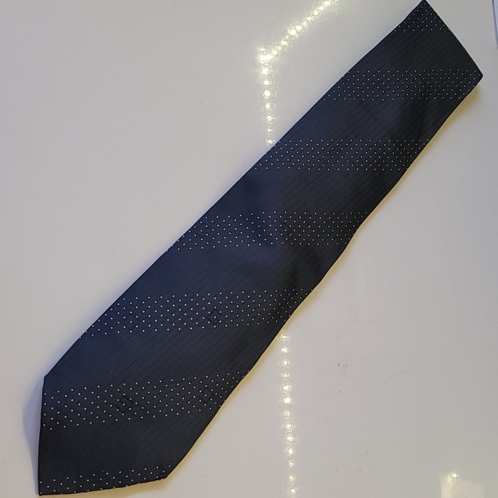 Gucci navy silk necktie